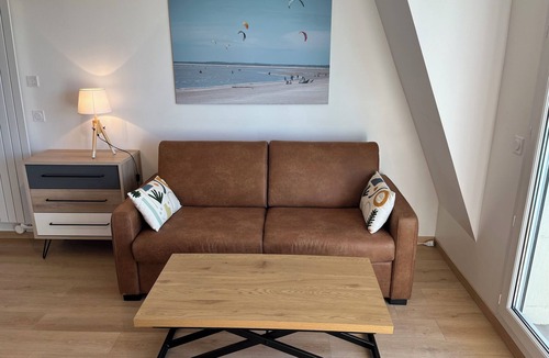 Moyenneville Apartment | Modern studio with sea view