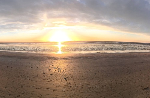 Moyenneville Apartment | Modern studio with sea view