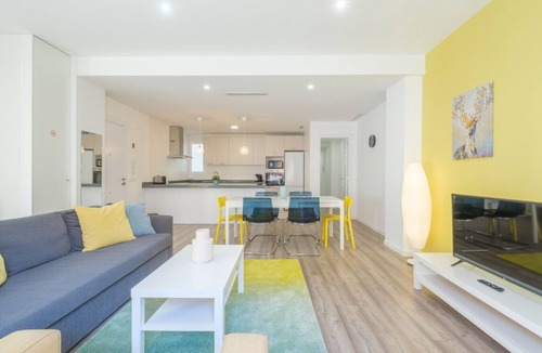 Jesus Apartment | Modern, Stylish Apartment with balcony