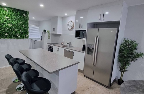 Kirwan Apartment | Modern Stylish Apartment