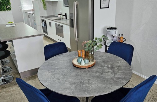 Kirwan Apartment | Modern Stylish Apartment