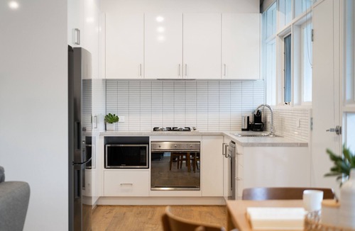 Hazelwood Park Apartment | Modern Stylish Self-contained Apartment