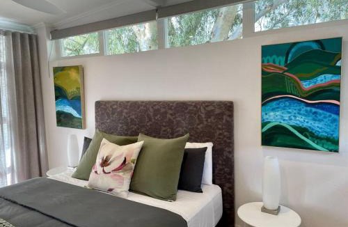 Hazelwood Park Apartment | Modern Stylish Self-contained Apartment