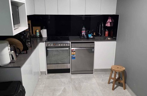 Ryde Condo | Modern&Stylish - Self-contained Condo/Apartment