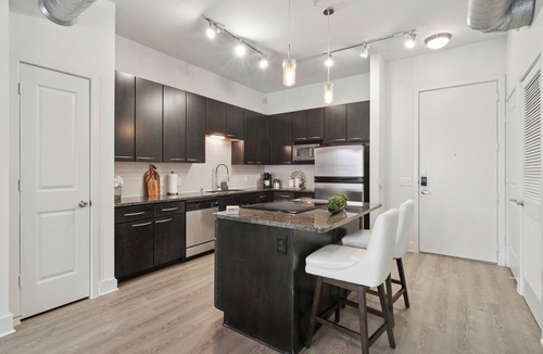 Dallas Design District Apartment | Modern Stylish Suite Design Distict Dallas