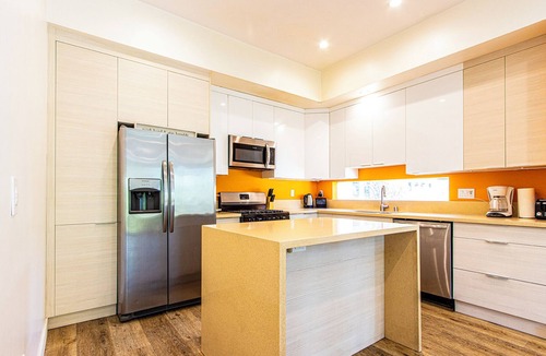 Canoga Park Villa | Modern Stylish Villa in West Hills