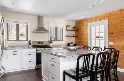 Waitsfield House | Modern Sugarbush Retreat with Mountain Views!