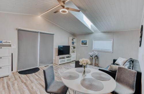 Painted Post Apartment | Modern Suite - 10 Min to Corning - Quiet & Cozy