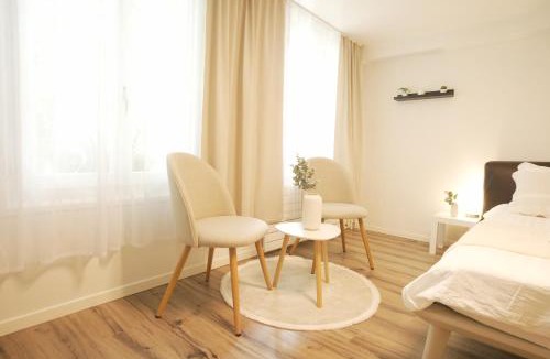 Balliz Apartment | Modern Suite with Aare View - Heart of Old Town ll