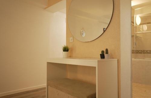 Balliz Apartment | Modern Suite with Aare View - Heart of Old Town ll