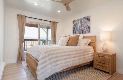 Philipsburg House | Modern Suite with Panoramic Views