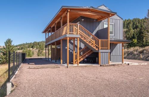 Philipsburg House | Modern Suite with Panoramic Views