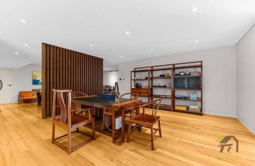 Epping Villa | Modern Summer Palace in Epping