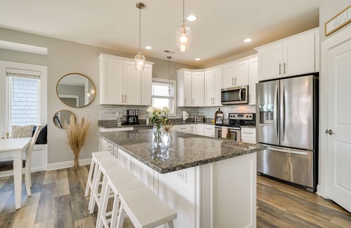 Surf City Cottage | Modern Surf City Beach House w/Hot Tub!