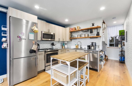 West Woodland Apartment | Modern Sustainable Design in Ballard