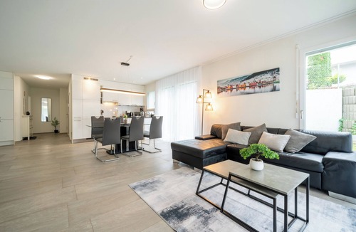 Safenwil Apartment | Modern Swiss Apt - spacious garden + parking