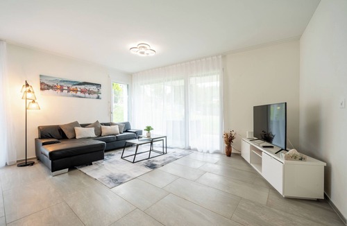Safenwil Apartment | Modern Swiss Apt - spacious garden + parking