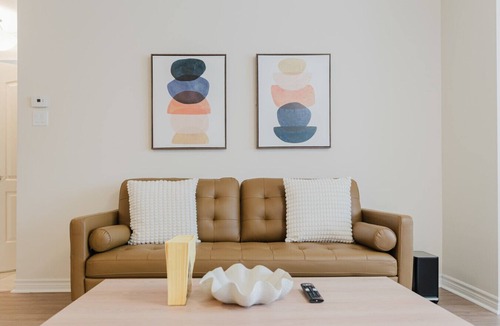Sydney House | Modern Sydney Retreat - Private 4BR, 2BR for Groups of 8