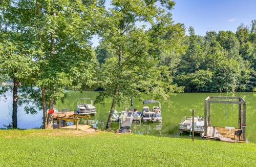 Lynchburg House | Modern Tims Ford Lake Home w/Private Dock & Pool!