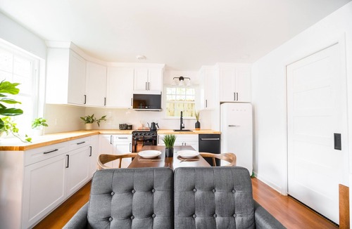 Statesboro Apartment | Modern Tiny Home! Near GSU