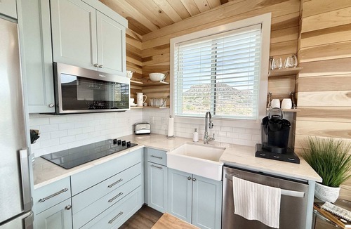 Escalante House | Modern Tiny Home Near Escalante Monument View