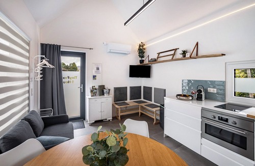 Fuchsmuehl House | Modern Tiny House with Terrace – Enjoy Peace, Design & Nature