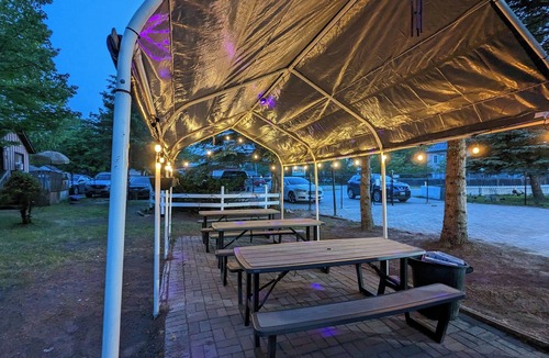 Wasaga Beach Cottage | Modern Tiny Wood Cottage #2 Camping style Cottages 5 minutes to the beach!