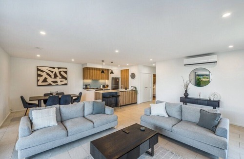 Torquay House | Modern Torquay Living