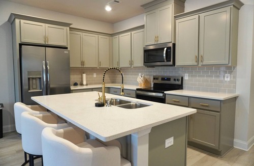 North Augusta House | Modern Townhome 17 mins from Augusta Masters
