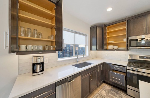 Millcreek House | Modern Townhome By Trax Station, Close to Ski & Downtown, EV Charger & Flex Room