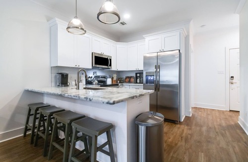 Lafayette House | Modern Townhome Charm in a Trendy Neighborhood
