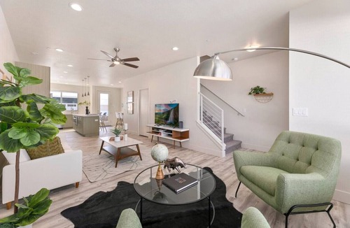 Old Town North House | Modern Townhome Fire Pit + Patio
