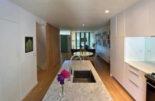 East Hyde Park House | Modern Townhome in the Heart of Hyde Park