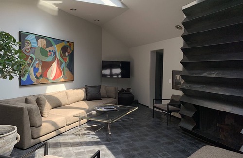 Harbor Springs House | Modern townhome downtown Harbor Springs