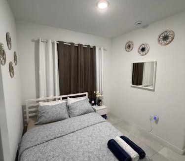 Florida City House | Modern townhome with kitchen and backyard access