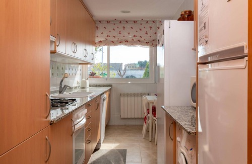 Creixell House | Modern townhouse in Creixell for 10 with WIFI and parking