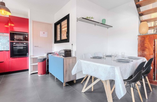 Cote Pavee House | Modern townhouse with parking