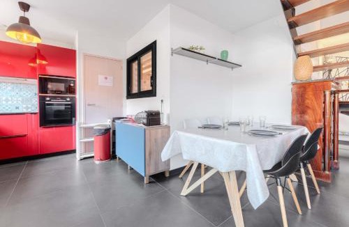 Cote Pavee House | Modern townhouse with parking