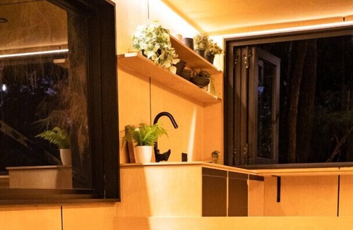 Hornsby Apartment | Modern, Tranquil Container House