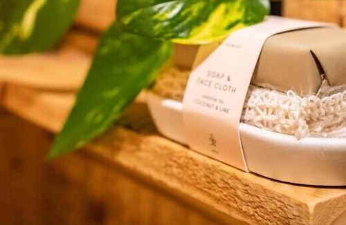 Hornsby Apartment | Modern, Tranquil Container House