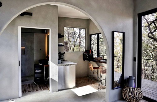 Oatmeal House | Modern Treetop Villa