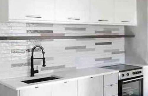 Crown Heights Apartment | Modern Two Bedroom Apt. (Elevator, Laundry & gym)