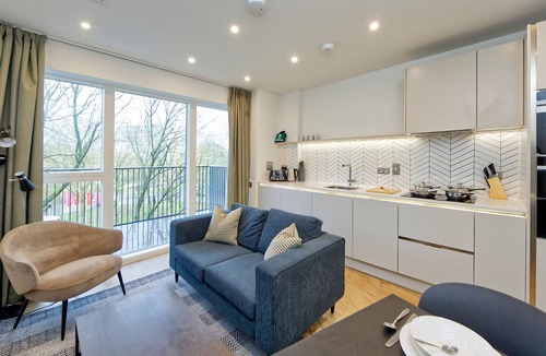 Whittington Apartment | Modern Two-Bedroom Haven in Colindale
