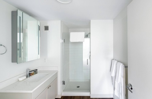 East Cambridge Apartment | Modern Two Bedroom with Views in Cambridge