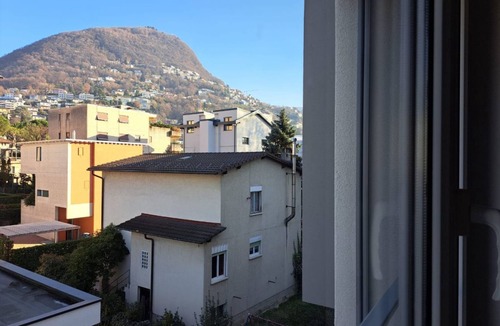 Viganello Apartment | Modern two-room apartment 15 minutes from Ciani Park (Urban 10)