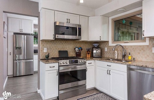 Old Seward - Oceanview House | Modern & Unique South Anchorage Home