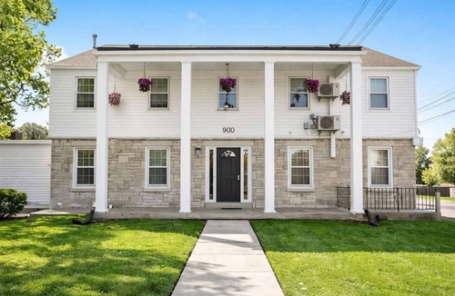 Audubon Apartment | Modern unit in Louisville's convenient location