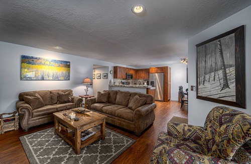 North Park City Condo | Modern, updated condo 100yds from the Park City Mt. - close to Deer Valley