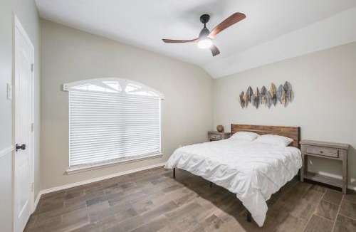 Midlothian House | Modern Updates, Country Charm & Spacious Yard