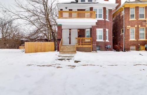 Detroit House | Modern Updates & Great Location! Detroit Duplex